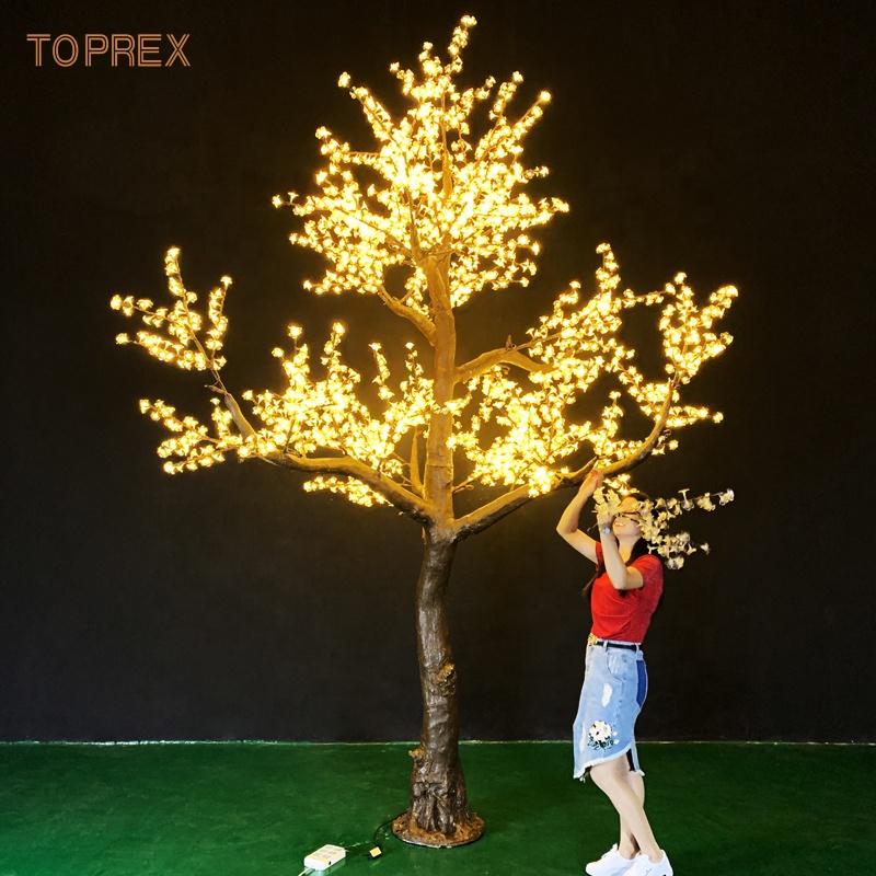 Waterproof RGB Artificial Tree - Home Decor Event recension och pris